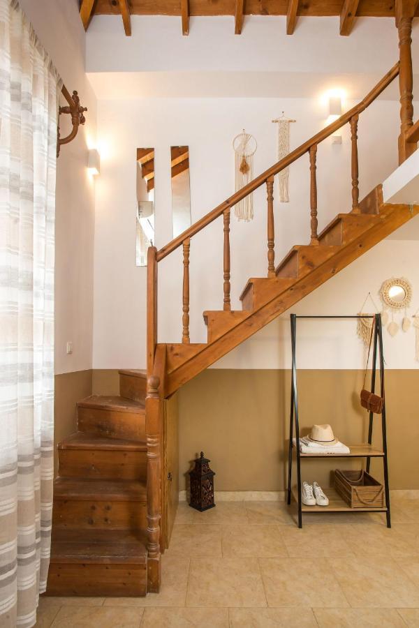 Annas Houses Chalki Town ภายนอก รูปภาพ
